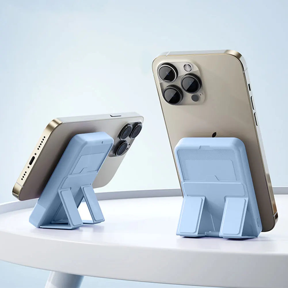 Magnetic portable power bank